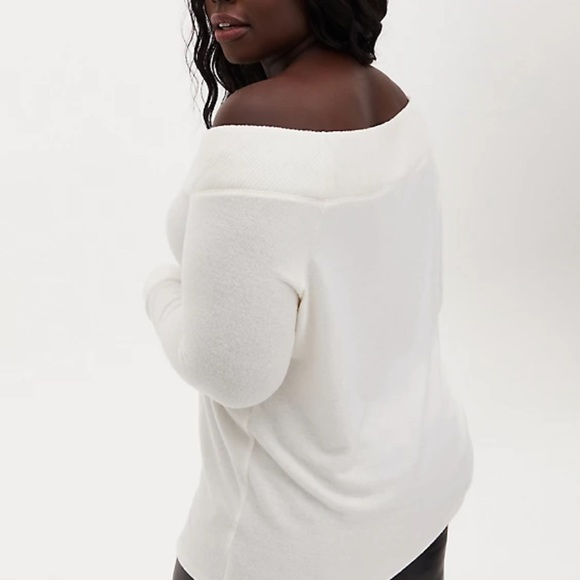 Torrid White Soft Plush Off-Shoulder Tunic Top - Picture 4 of 5